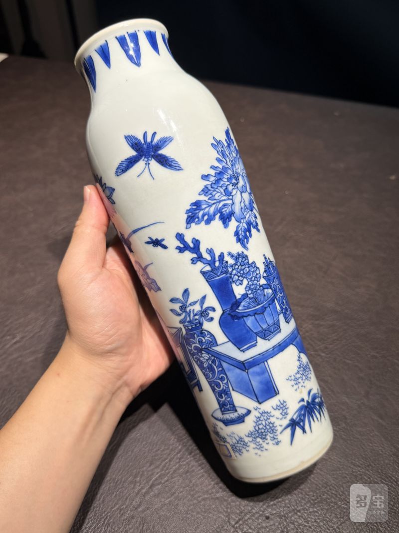 明崇祯 青花博古纹筒瓶 - 图9